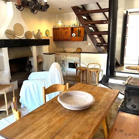 La Ripa Dell Artista Holiday home *